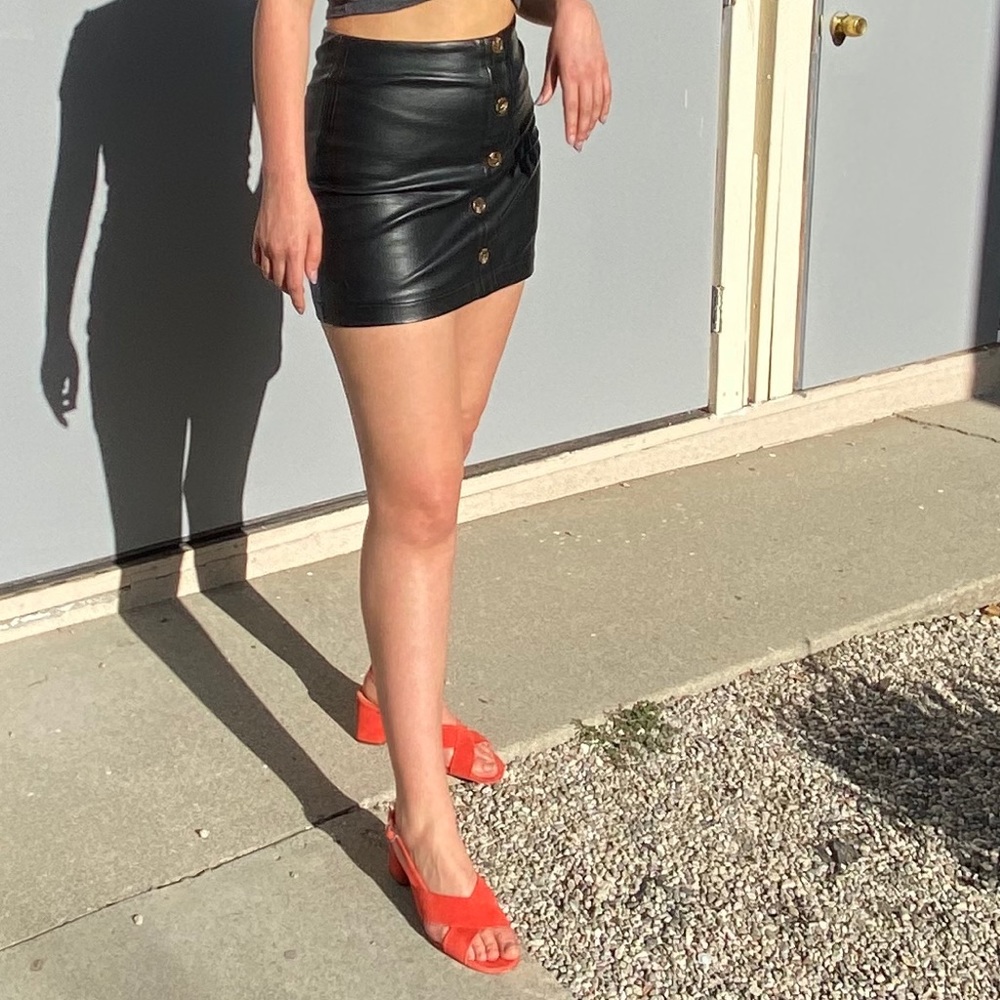 Fake leather skirt